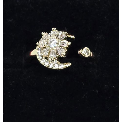 Aranyszínű gyűrű, holddal, forgó csillag mintával