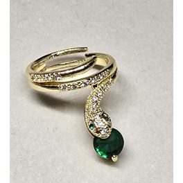   Állítható méretű aranyszínű kígyós gyűrű zöld kővel