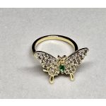 Állítható méretű aranyszínű pillangós gyűrű, középen zöld kővel