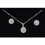 Ezüstszínű ékszerszett, kerek apró köves kerettel