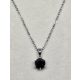  Ezüstszínű nyaklánc, hatkarmos, fekete köves medállal