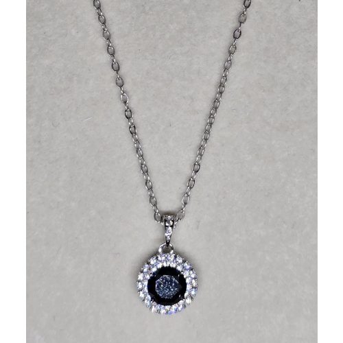 Ezüst nyaklánc, ovális fekete medállal