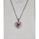 Ezüstszínű nyaklánc, piros köves szívmedállal