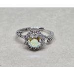 Ezüstszínű virágos, szivárvány köves gyűrű állítható méretű