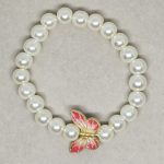 Gyöngykarkötő, fehér, kétoldalú pillangóval