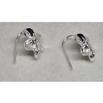 Koreai stílusú ezüst virágos, beakasztós fülbevaló