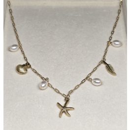   Nyaralási témájú, kagyló-csillag-gyöngy-levél charmos, aranyszínű nyaklánc