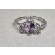 Tündérgyűrű ezüstszínű, tiara mintával, rózsaszín-lila kővel